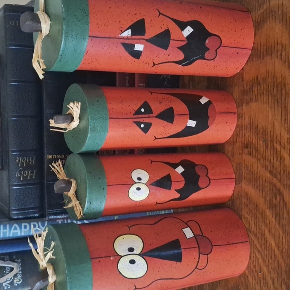 Other - Lot Of 4 Holloween folk art painted treat containers